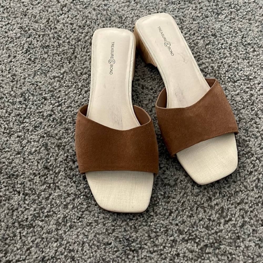 Treasure and bond open toe slide on sandals